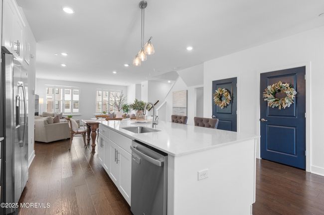 100 Bataan Ave, Condo with 3 bedrooms, 4 bathrooms and null parking in Tinton Falls NJ | Image 7