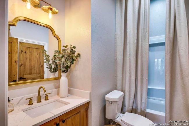 111 Stoney Hills Rd, House other with 4 bedrooms, 3 bathrooms and null parking in Center Point TX | Image 33