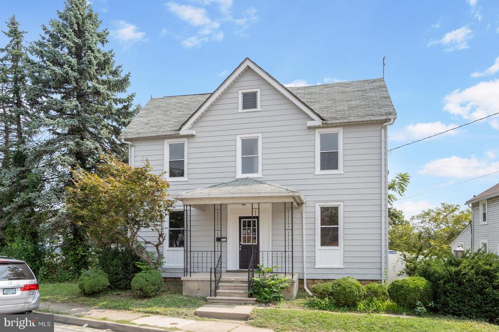Ingleside Ave, Catonsville, MD 21228