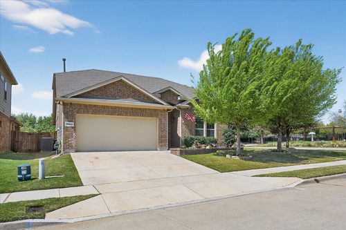 15845 Oak Pointe Dr, Fort Worth, TX, 76177-1562 | Card Image