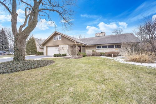 120 E 8th St, Hinsdale, IL, 60521-4521 | Card Image