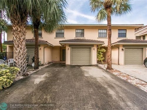246 Avenue L, Delray Beach, FL, 33483-4651 | Card Image