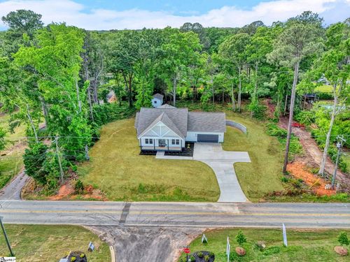 208 Pinehaven St, Laurens, SC, 29360-2636 | Card Image