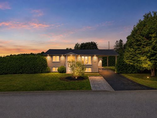 2787 Rue Harpin, House with 4 bedrooms, 1 bathrooms and null parking in Sherbrooke QC | Card Image