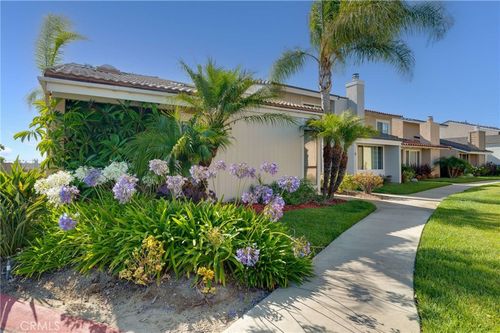 2 Windjammer Ct, Long Beach, CA, 90803-4321 | Card Image