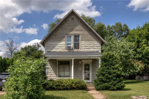 324 Mead St, Eau Claire, WI, 54703-2935 | Card Image