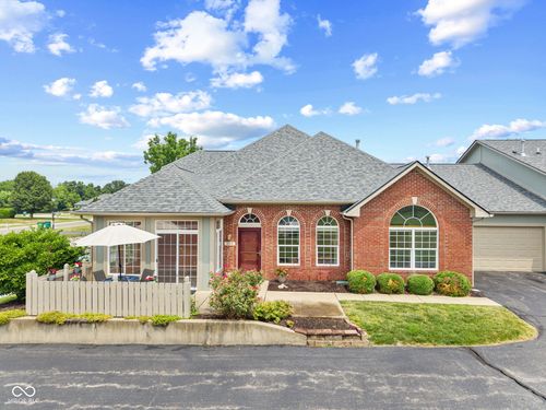 2815 Grandview Ln, Greenwood, IN, 46143-7842 | Card Image