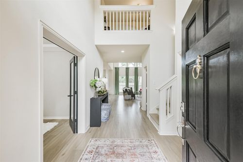 38 Hallmark Dr, Panorama Village, TX, 77304-1257 | Card Image