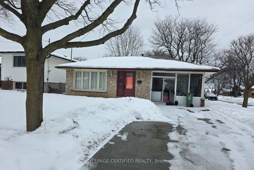 2 Rideau Cres, Hamilton, ON, L8T2S9 | Card Image