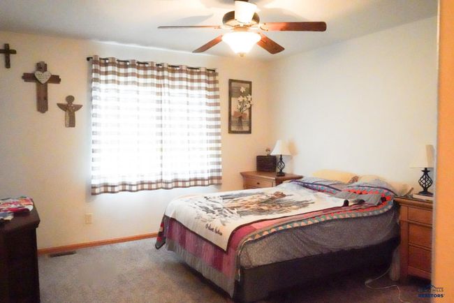 814 Ridgeview St, House other with 4 bedrooms, 2 bathrooms and null parking in Belle Fourche SD | Image 9