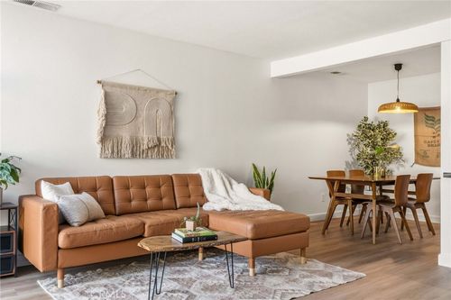 41-25712 Le Parc, Lake Forest, CA, 92630-5922 | Card Image