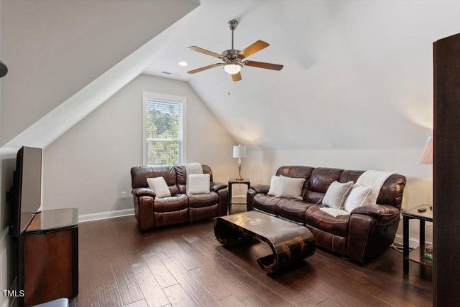 28-220 W Winmore Ave [2285161]_28 | Image 18