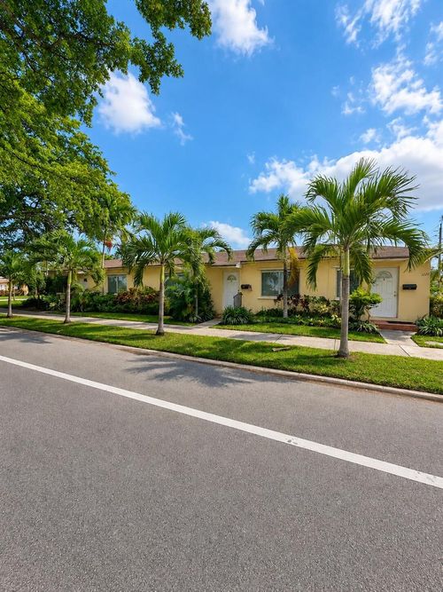 1220 S 20th Avenue, Hollywood, FL, 33020 | Card Image
