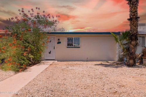 3609 E Ellington Pl, Tucson, AZ, 85713-4217 | Card Image