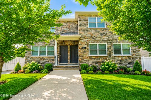 211 Darlington Avenue, Staten Island, NY, 10312 | Card Image