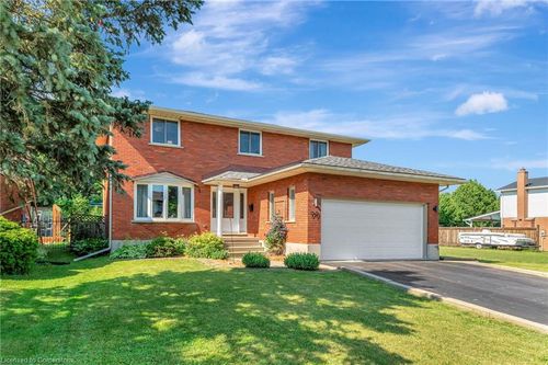 99 Esther Ave, Cambridge, ON, N1S4L7 | Card Image