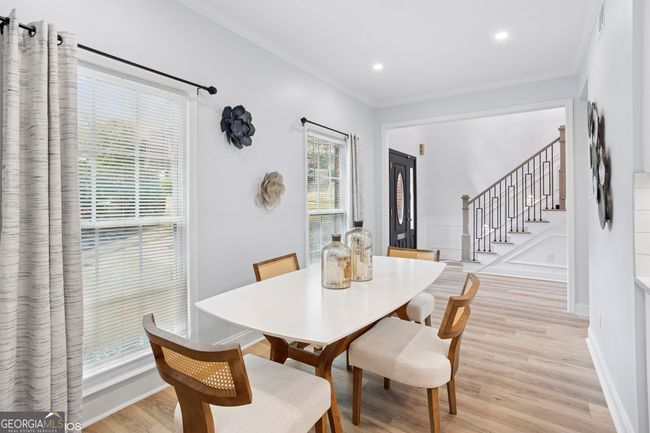 5273 Glenridge Dr, Townhouse with 3 bedrooms, 4 bathrooms and 2 parking in Sandy Springs GA | Image 18