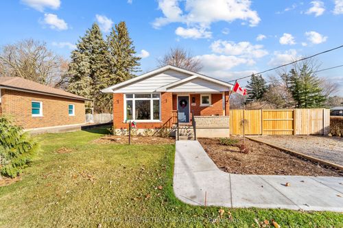 249 Coad St, Glencoe, ON, N0L1M0 | Card Image