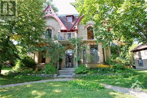 9-388 King St W, Brockville, ON, K6V3S6 | Card Image