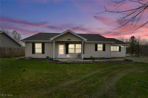 1493 Hillcrest Dr, Atwater, OH, 44201-9146 | Card Image