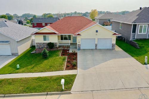 4266 Fieldcrest Dr, Sioux City, IA, 51103-3103 | Card Image