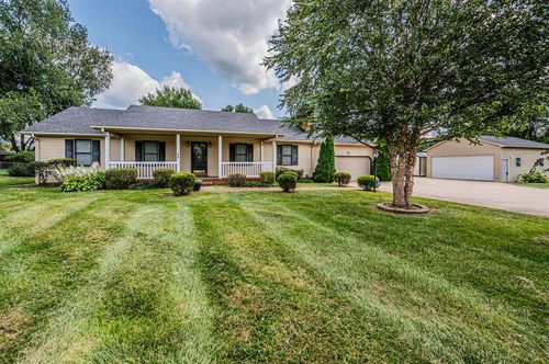 56 Onyx Ct, Bowling Green, KY, 42104-7545 | Card Image