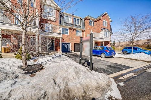 597 Speyer Cir, Milton, ON, L9T0Y5 | Card Image