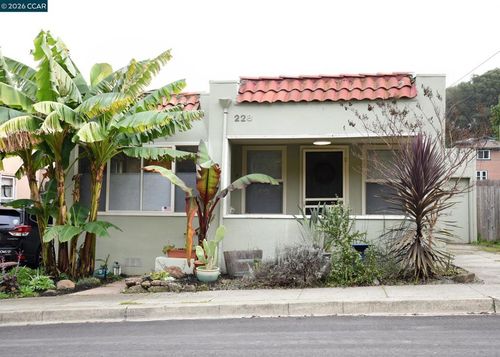 228 Arreba St, Martinez, CA, 94553-2506 | Card Image