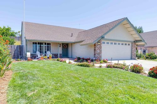 407 Dorsey Way, Vista, CA, 92083 | Card Image