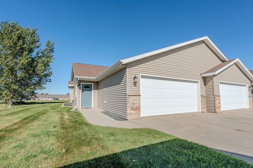 4361-4361 39th Ave S, Fargo, ND, 58104-6993 | Card Image