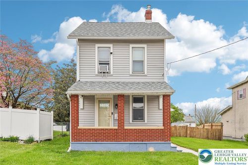 147 S 5th St, Coplay, PA, 18037-1105 | Card Image