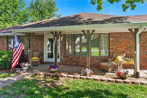 801 Shona Dr, Gallatin, MO, 64640-9478 | Card Image