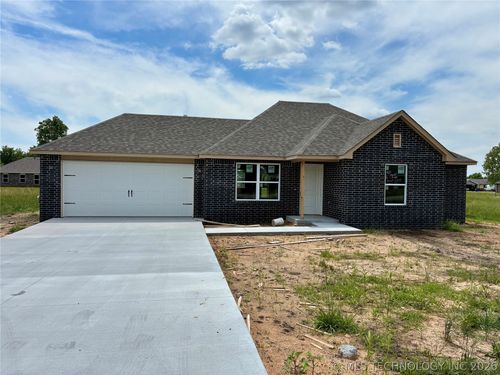 403 Nw 7th St, Wagoner, OK, 74467-2728 | Card Image