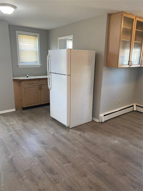 104 River Avenue, Brookhaven, NY, 11772 | Card Image