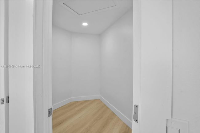9354 - 9354 Arborwood Cir, House other with 2 bedrooms, 2 bathrooms and null parking in Davie FL | Image 10