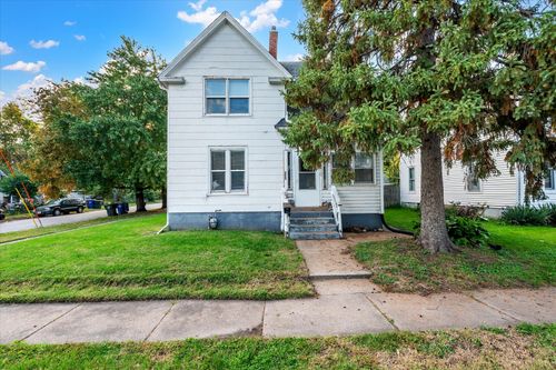 706 N Howell St, Davenport, IA, 52802-1038 | Card Image
