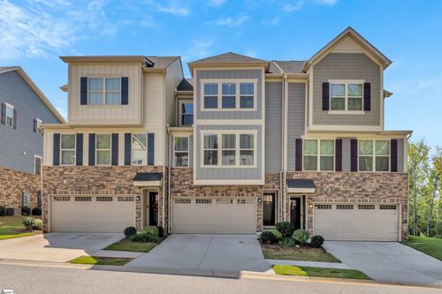 29 Questover Dr, Greenville, SC, 29607-4015 | Card Image