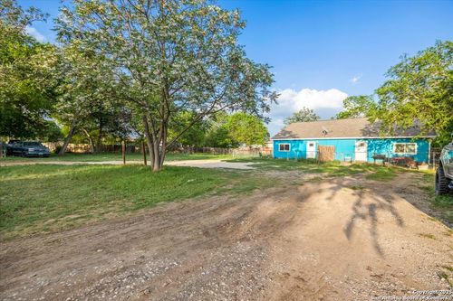610 Novella, Adkins, TX, 78101-8000 | Card Image