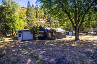 197 Highway 11, House other with 3 bedrooms, 2 bathrooms and 1 parking in Orofino ID | Image 2