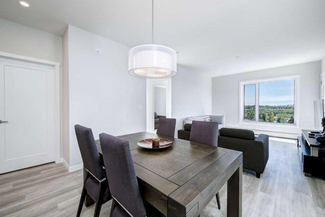 501 - 71 Shawnee Common Sw, Condo with 2 bedrooms, 2 bathrooms and 2 parking in Calgary AB | Image 10