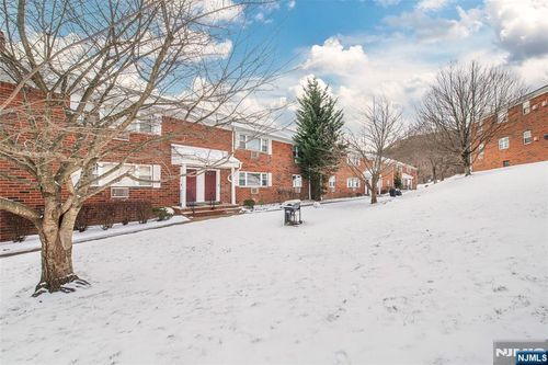 2467 State Route 10, Morris Plains, NJ, 07950-1357 | Card Image