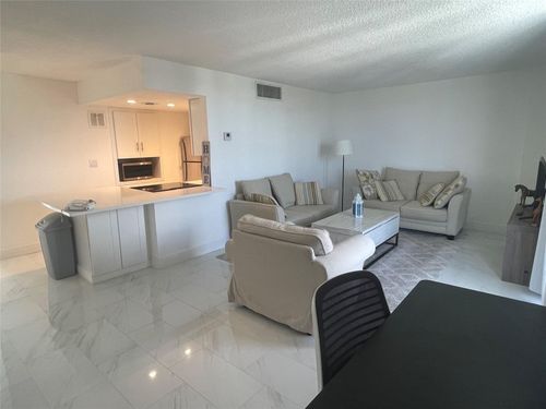 505-1731 Se 15th St, Fort Lauderdale, FL, 33316-3012 | Card Image