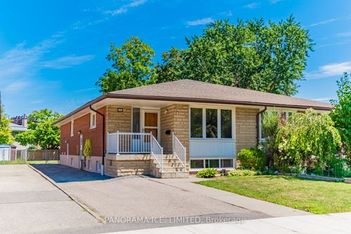 53 Vanguard Drive, Etobicoke, ON, M9B5E8 | Card Image
