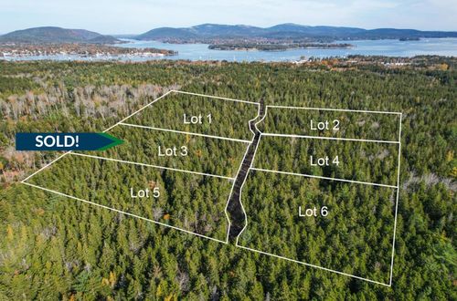 000 Seawall Map/Lot 17/11-06, Southwest Harbor, ME, 04679 | Card Image