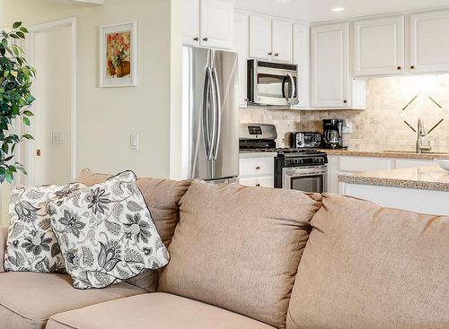 1830 N Mira Loma Way, Palm Springs, CA, 92262 | Card Image