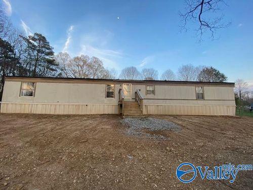 213 Hurricane Creek Rd, Gurley, AL, 35748-9159 | Card Image