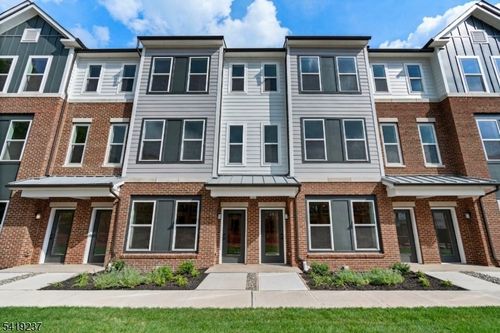 3104-3 Sadie Cir, Union, NJ, 07083-2532 | Card Image