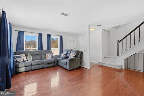 14187 Royal Oak Ln, CENTREVILLE, VA, 20120-3600 | Card Image