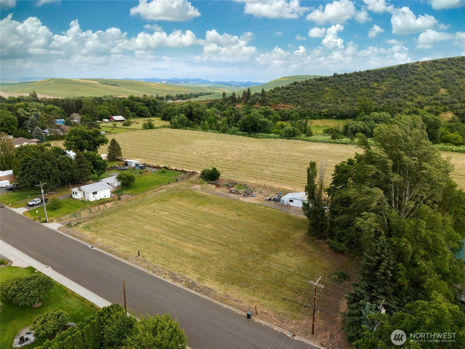 Land in Waitsburg