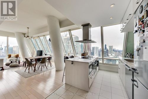 5504-8 The Esplanade, Toronto, ON, M5E0A6 | Card Image